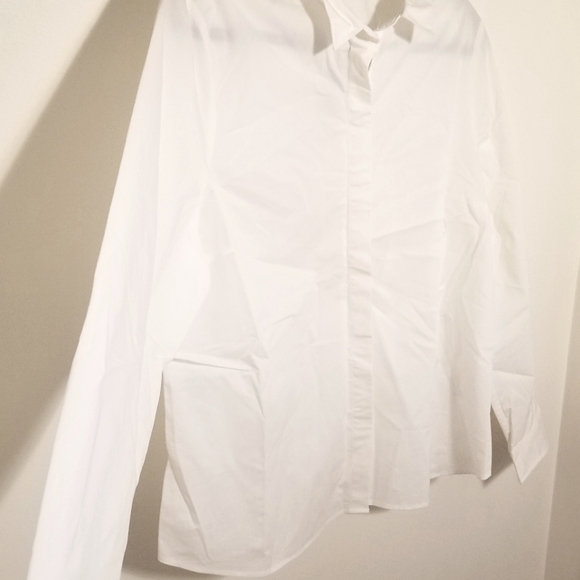 NEW White button down blouse - Picture 3 of 3